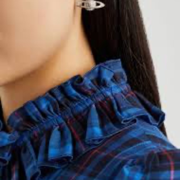 Vivienne Westwood Mini Bas Relief Drop Earrings in PLATINUM-CRYSTAL-Crystal - Picture 3 of 3